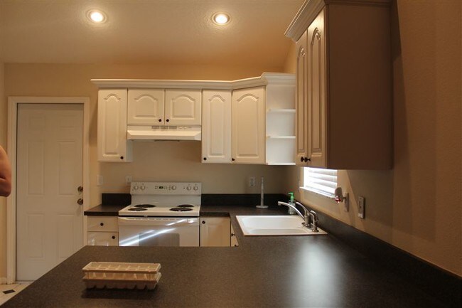 Building Photo - 427 Wayman Cir