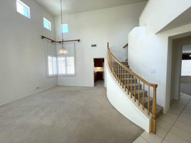 Building Photo - Spacious and Bright  Rancho Penasquitos Ho...