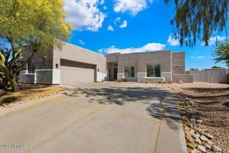 Building Photo - 11318 E White Feather Ln