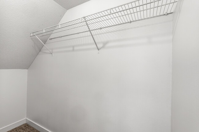 Building Photo - Triple Crown Altoona Cooperative