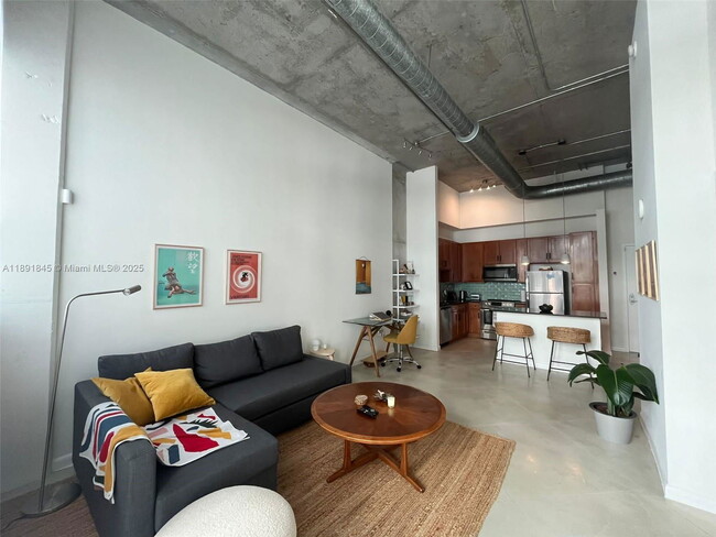 Photo - 2001 S Biscayne Blvd Apartment