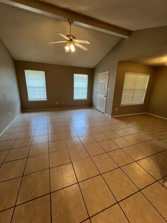Building Photo - 1820 Ingalls Ln