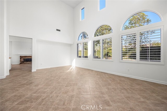 Foto del edificio - 2556 Pearblossom St