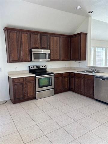 Foto del edificio - 1218 Pine Forest Dr