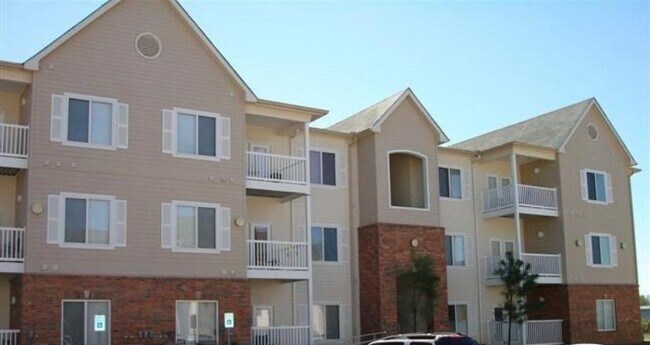 Building Photo - 2200 Classen Blvd