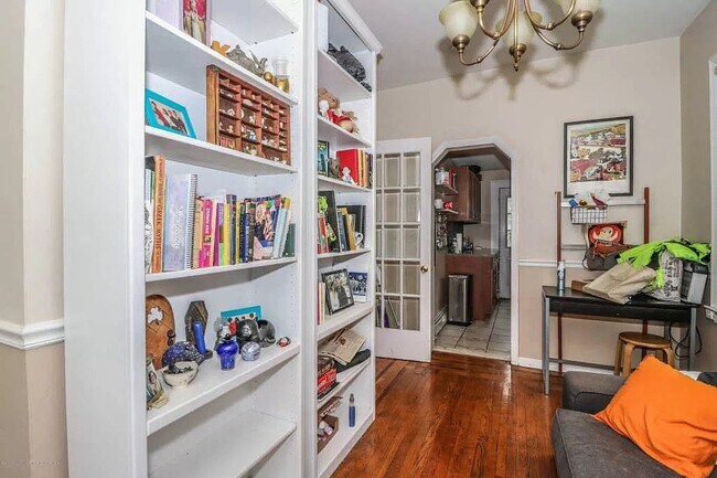 Dining Room - 224 Montgomery St