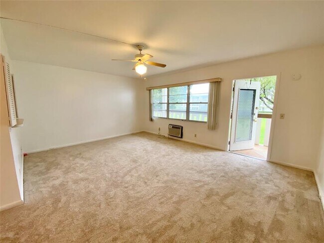 Building Photo - 149 Mansfield D