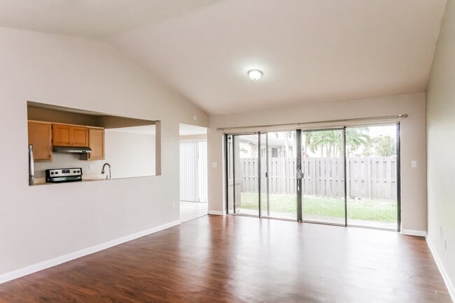 Foto del edificio - 11010 SW 123rd Ave