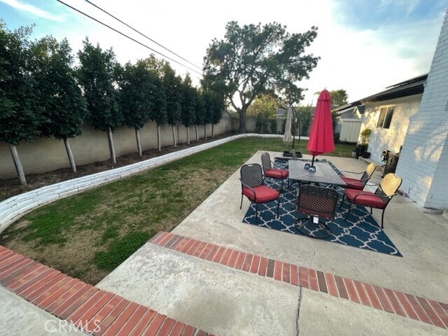 Foto del edificio - 828 E Glendora Ave