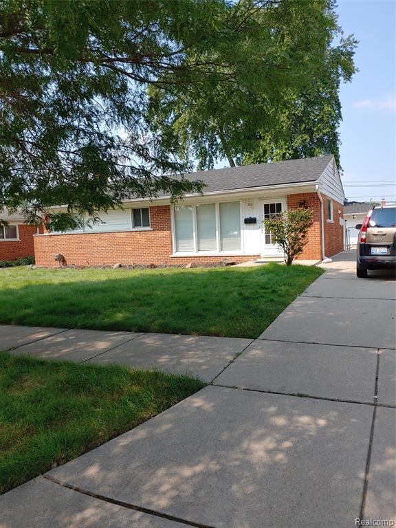 8555 Berwyn St, Dearborn Heights, MI 48127 House for Rent in Dearborn