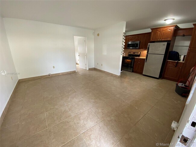 Foto del edificio - 4450 SW 67th Ave