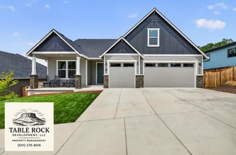 Building Photo - 327 Arrowhead Trail