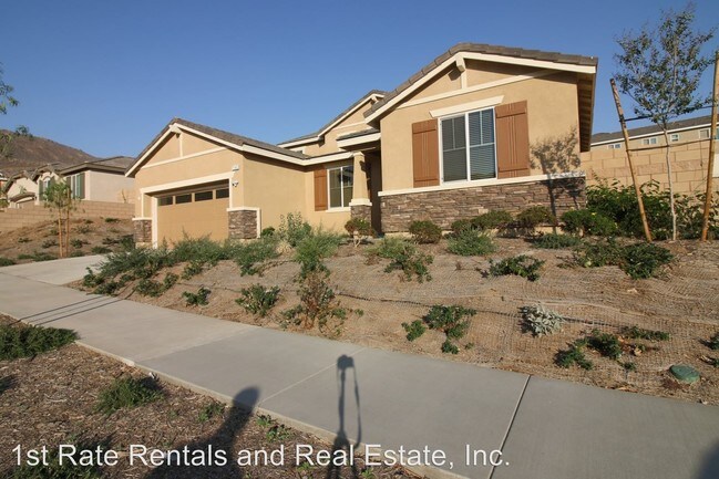 Building Photo - 4 br, 3.5 bath House - 7142 Almandine Way