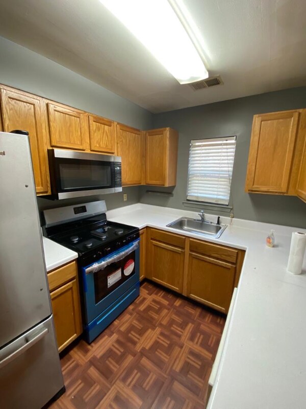 Foto del edificio - 688 S 16th St
