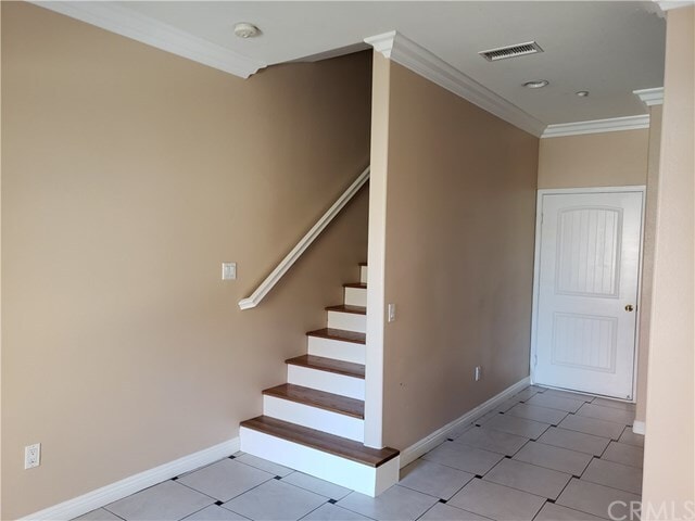 Building Photo - 8270 Golden Cir St