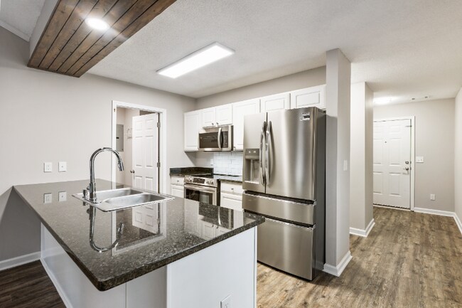 Foto del edificio - 4051 Hidden Hollow Dr