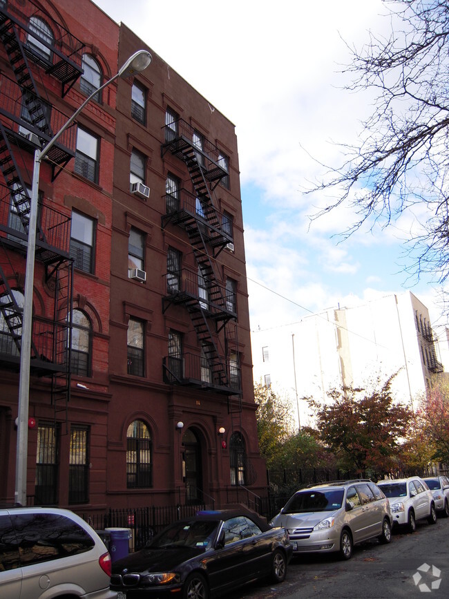 Foto del edificio - 114 W 134th St