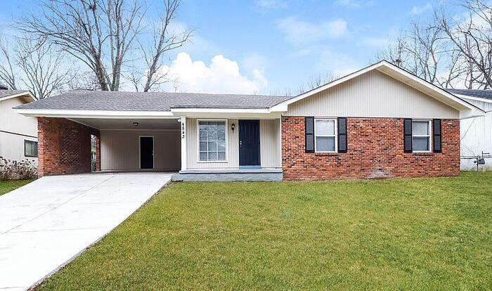 Foto principal - 4843 Brentdale Ave