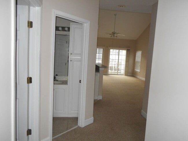 Foto del edificio - 3 bedroom, 2 bath condo in The Fountains