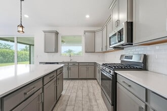 Building Photo - 1261 Deer Haven Dr