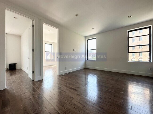 Foto del edificio - 285 Saint Nicholas Avenue