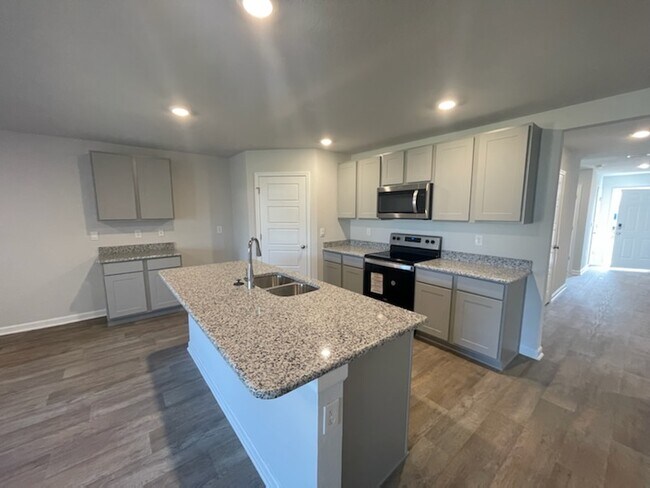 Foto del edificio - 14549 Forsythia Lp