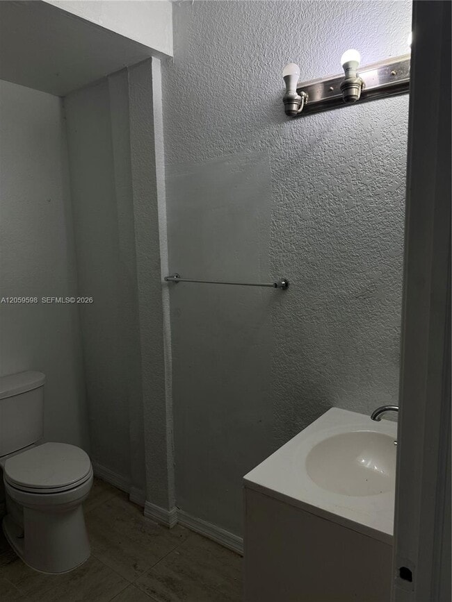 Building Photo - 15430 SW 194th Ave