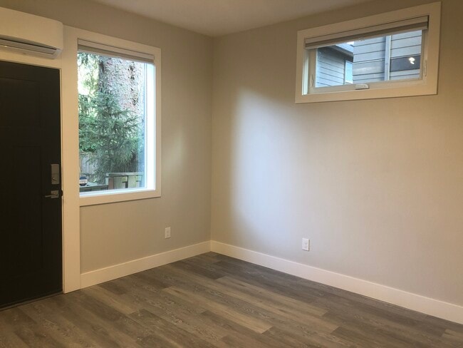 Building Photo - 10406 SW 46th Pl