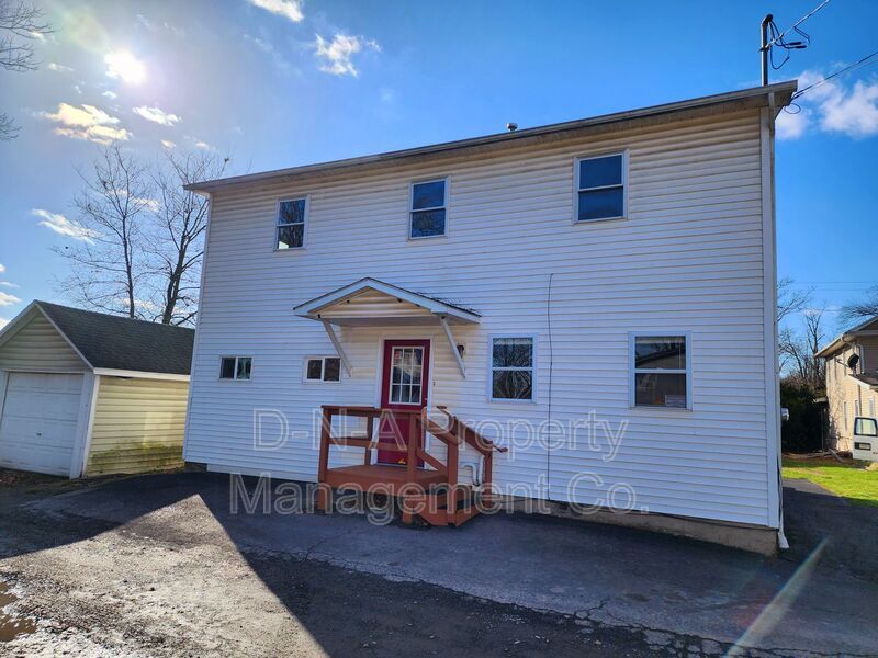 1128 N 5th St, Stroudsburg, PA 18360 House Rental in Stroudsburg, PA