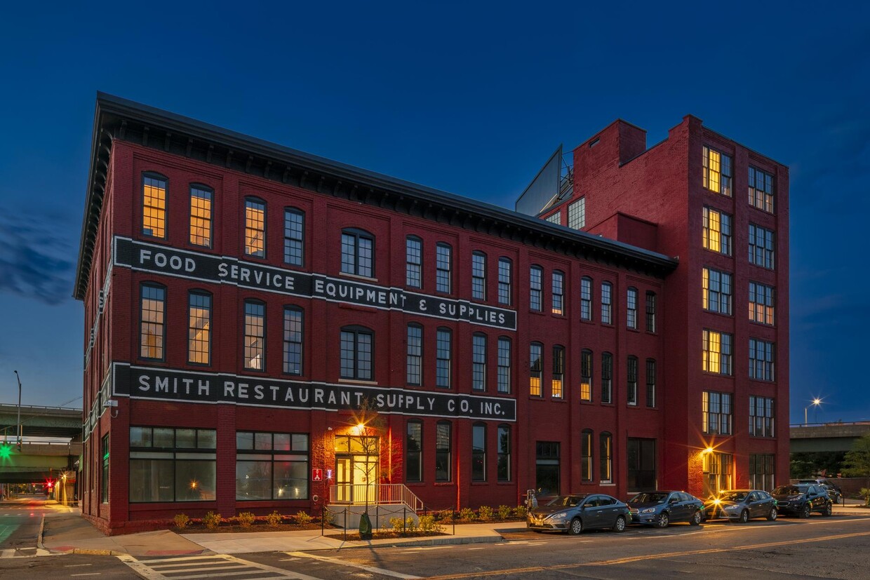 Primary Photo - Smith Lofts