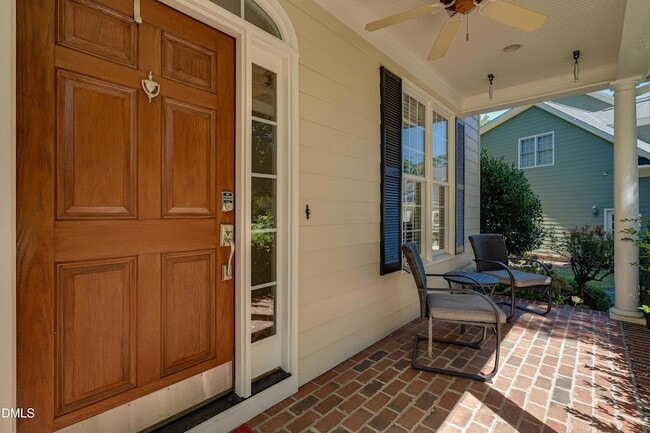 Foto del edificio - 117 Buckhurst Dr