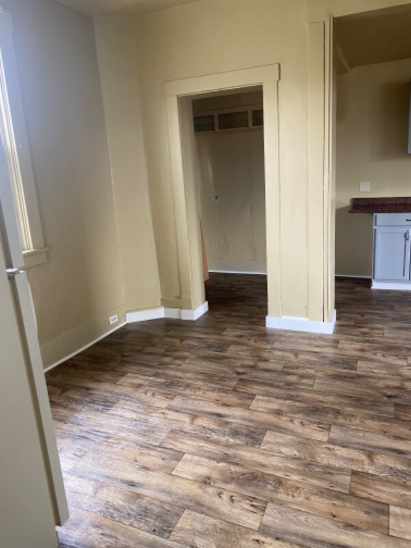 200 W 6th Ave, Tarentum, PA 15084 House Rental in Tarentum, PA