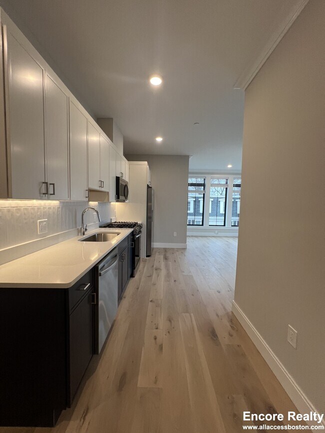 Foto del edificio - 157 Everett St