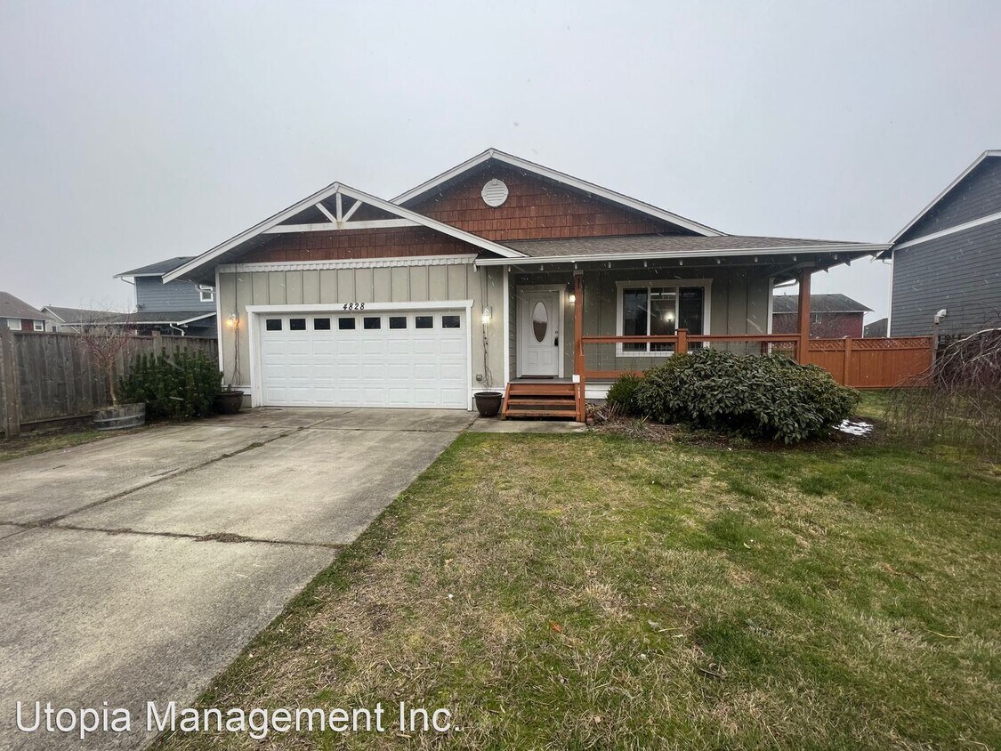 3 br, 2.5 bath House 4828 Outrigger Loop House for Rent in Blaine