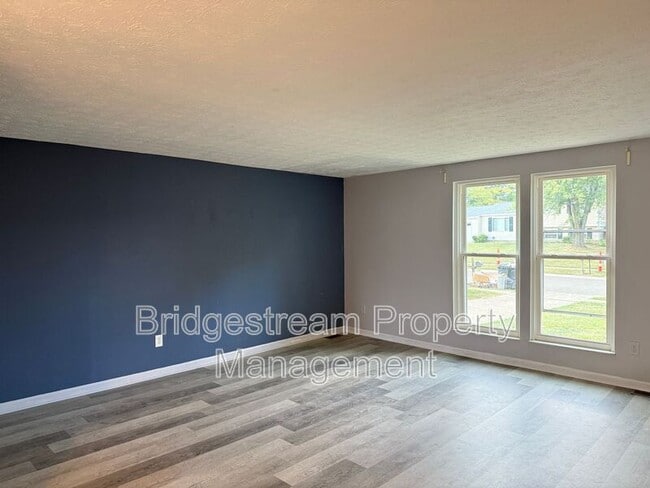 Building Photo - 1381 Firethorne Dr