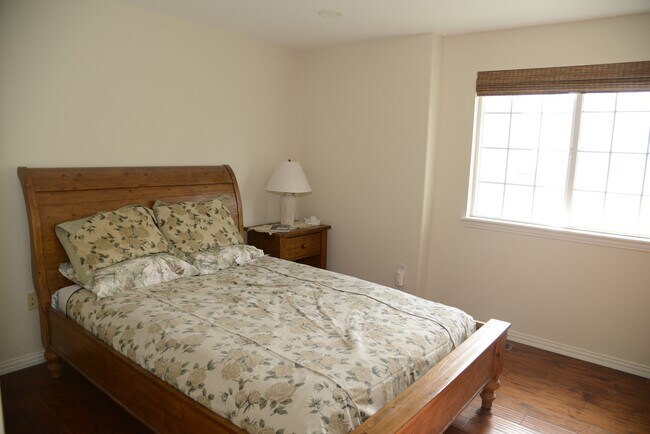 Foto del edificio - 648 S Yarrow St