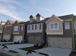 Building Photo - 2705 Kemp Ct