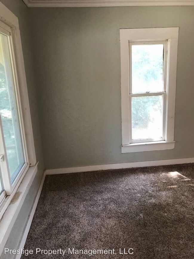 Building Photo - 2 br, 1 bath House - 509 W Harper