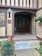 front door - 18 Manchester Ct