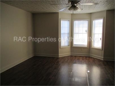 Foto del edificio - 139 Westchester Cir
