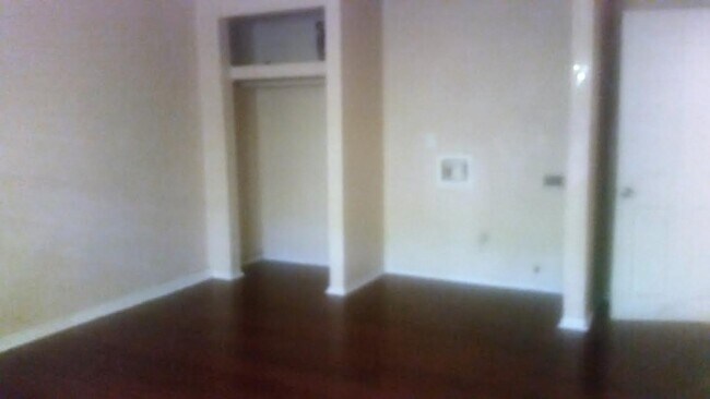 Foto del edificio - 269 N San Joaquin Ave