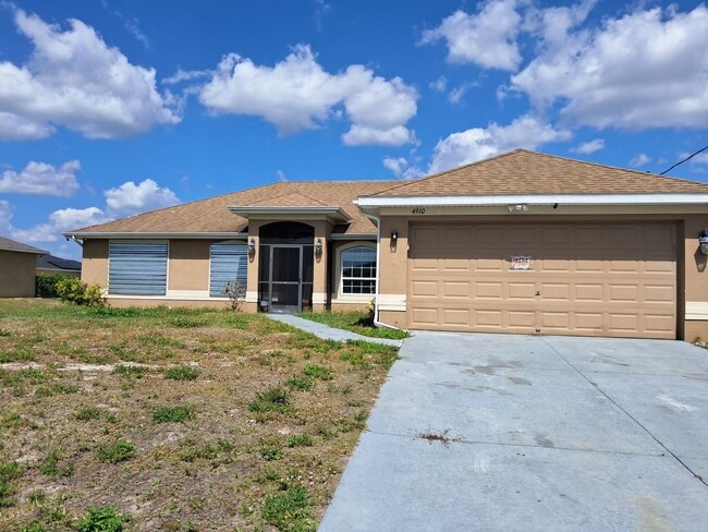 Building Photo - Beautiful 3 Bedroom +Den Pool Home for Rent!!!