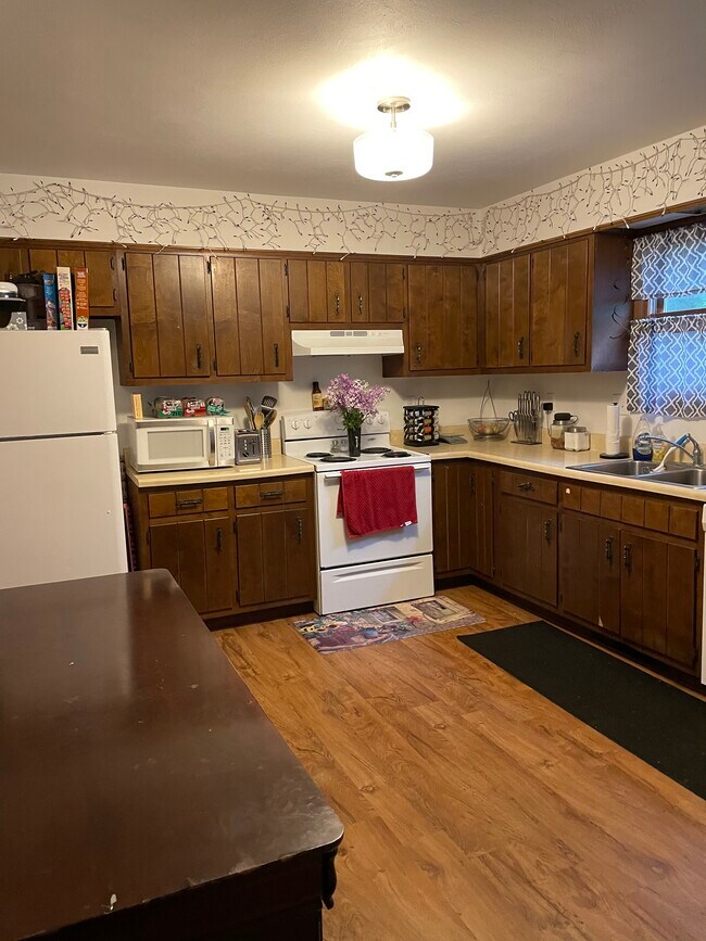 Foto del edificio - 154 E Cherry Ln