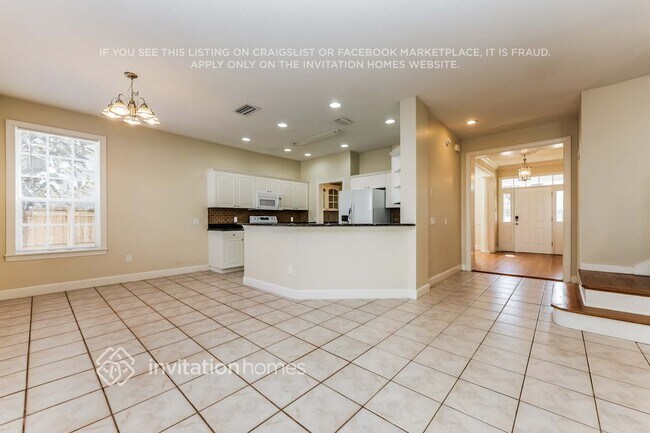 Building Photo - 3615 W Sevilla St