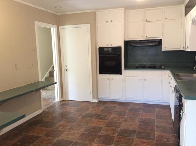 Building Photo - 752 Belwood Cir