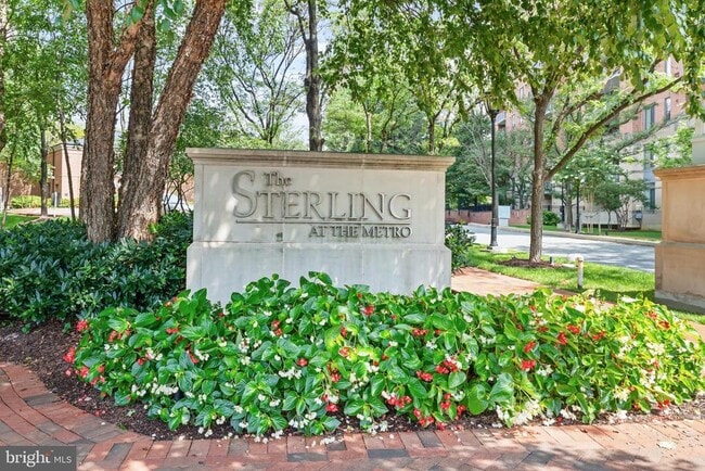 Foto del edificio - 11700 Old Georgetown Rd