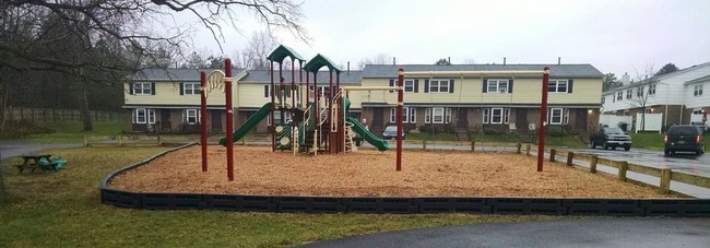 Building Photo - Glenwood Townhomes