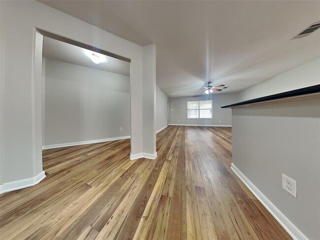 Foto del edificio - 4063 Pedernales River Ln