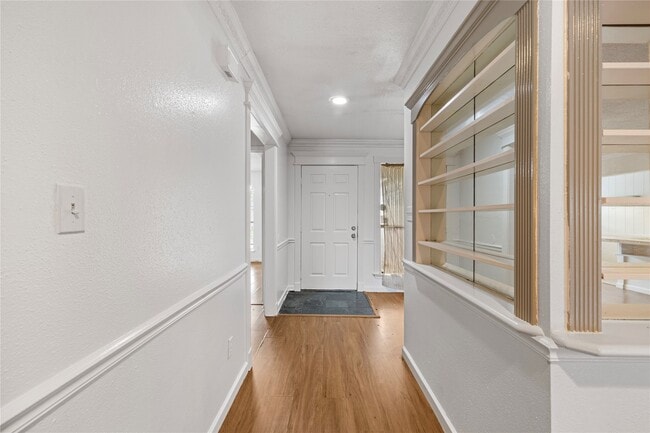 Foto del edificio - 6327 Lynkat Ln