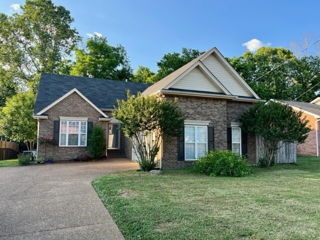 Primary Photo - 1036 Saddle Wood Dr